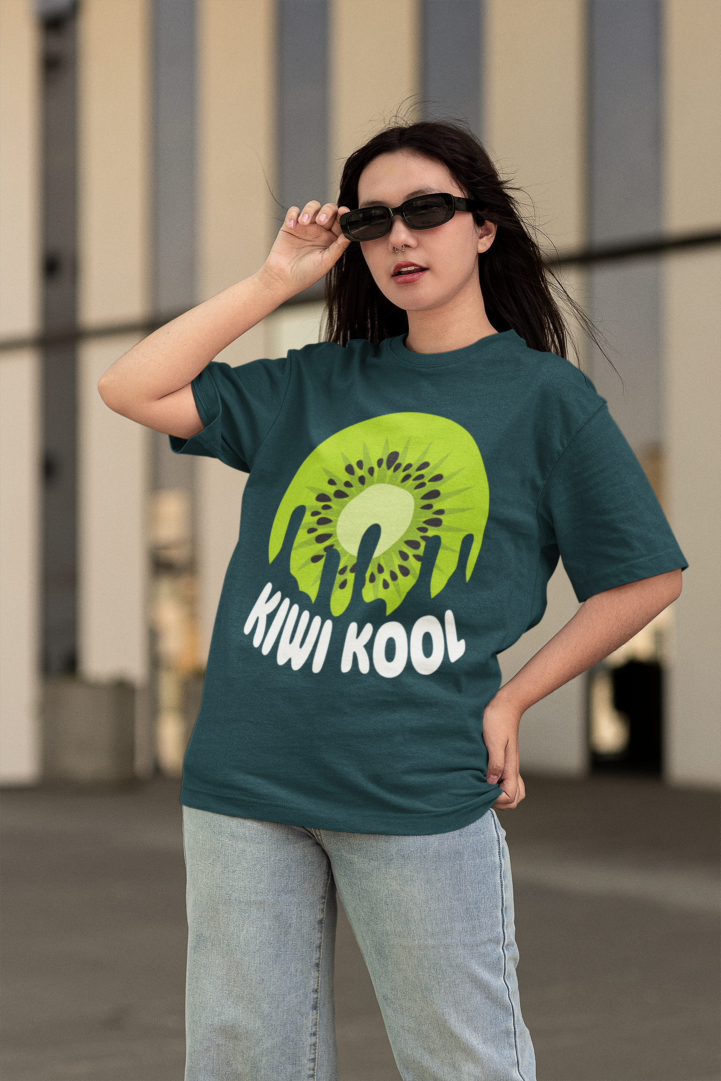 Kiwi Kool Urban Funk Oversized T-shirt (F)